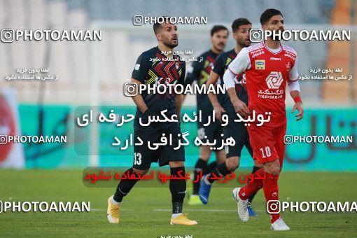 1560191, Tehran, Iran, لیگ برتر فوتبال ایران، Persian Gulf Cup، Week 11، First Leg، Persepolis 2 v 1 Foulad Khouzestan on 2021/01/18 at Azadi Stadium