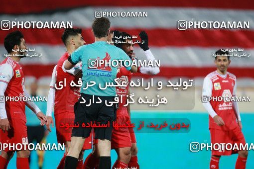 1560342, Tehran, Iran, لیگ برتر فوتبال ایران، Persian Gulf Cup، Week 11، First Leg، Persepolis 2 v 1 Foulad Khouzestan on 2021/01/18 at Azadi Stadium