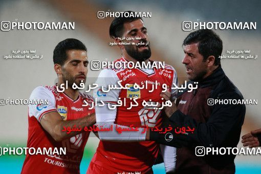 1560359, Tehran, Iran, لیگ برتر فوتبال ایران، Persian Gulf Cup، Week 11، First Leg، Persepolis 2 v 1 Foulad Khouzestan on 2021/01/18 at Azadi Stadium