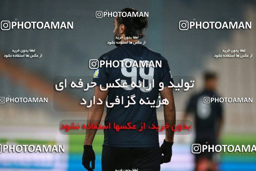 1560497, Tehran, Iran, لیگ برتر فوتبال ایران، Persian Gulf Cup، Week 11، First Leg، Persepolis 2 v 1 Foulad Khouzestan on 2021/01/18 at Azadi Stadium