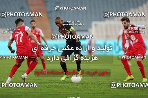 1561743, Tehran, Iran, لیگ برتر فوتبال ایران، Persian Gulf Cup، Week 11، First Leg، Persepolis 2 v 1 Foulad Khouzestan on 2021/01/18 at Azadi Stadium