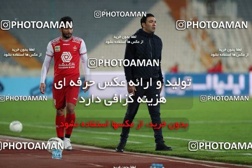 1561722, Tehran, Iran, لیگ برتر فوتبال ایران، Persian Gulf Cup، Week 11، First Leg، Persepolis 2 v 1 Foulad Khouzestan on 2021/01/18 at Azadi Stadium