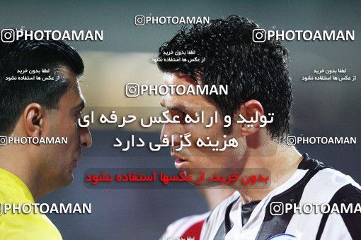 1565219, Tehran, Iran, لیگ برتر فوتبال ایران، Persian Gulf Cup، Week 4، First Leg، Persepolis 1 v 0 Saba Qom on 2009/08/28 at Azadi Stadium