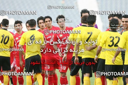 1566399, Tehran, Iran, لیگ برتر فوتبال ایران، Persian Gulf Cup، Week 10، First Leg، Persepolis 4 v 2 Fajr-e Sepasi Shiraz on 2009/10/07 at Azadi Stadium