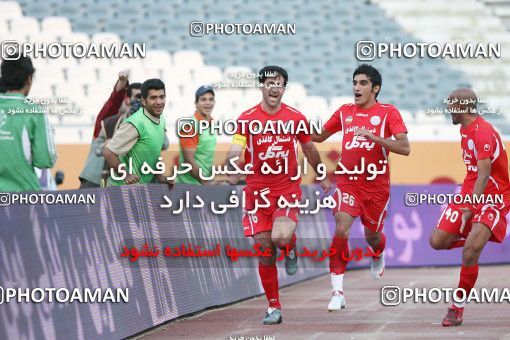 1566441, Tehran, Iran, لیگ برتر فوتبال ایران، Persian Gulf Cup، Week 10، First Leg، Persepolis 4 v 2 Fajr-e Sepasi Shiraz on 2009/10/07 at Azadi Stadium