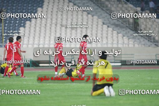 1566427, Tehran, Iran, لیگ برتر فوتبال ایران، Persian Gulf Cup، Week 10، First Leg، Persepolis 4 v 2 Fajr-e Sepasi Shiraz on 2009/10/07 at Azadi Stadium
