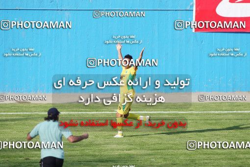 1566486, لیگ برتر فوتبال ایران، Persian Gulf Cup، Week 12، Going Play، 2009/10/22، Tehran، Ekbatan Stadium، Rah Ahan 1 - 2 Shahin Boushehr