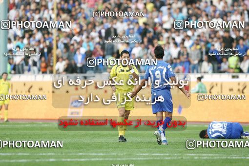 1566739, Tehran, Iran, لیگ برتر فوتبال ایران، Persian Gulf Cup، Week 13، First Leg، Esteghlal 1 v 1 Saba Qom on 2009/10/23 at Azadi Stadium