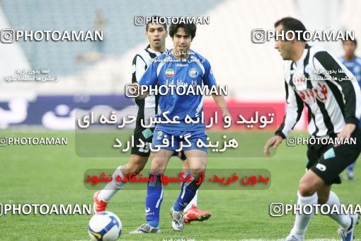1566778, Tehran, Iran, لیگ برتر فوتبال ایران، Persian Gulf Cup، Week 13، First Leg، Esteghlal 1 v 1 Saba Qom on 2009/10/23 at Azadi Stadium