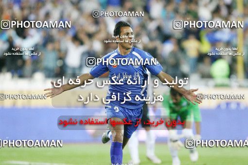 1566802, Tehran, Iran, لیگ برتر فوتبال ایران، Persian Gulf Cup، Week 13، First Leg، Esteghlal 1 v 1 Saba Qom on 2009/10/23 at Azadi Stadium