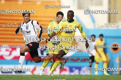 1566684, Tehran, Iran, لیگ برتر فوتبال ایران، Persian Gulf Cup، Week 14، First Leg، Rah Ahan 0 v 1 Sepahan on 2009/10/26 at Ekbatan Stadium
