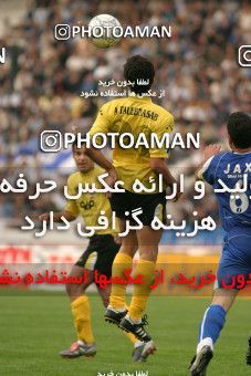1569737, Tehran, , لیگ برتر فوتبال ایران، Persian Gulf Cup، Week 24، Second Leg، Esteghlal 2 v 1 Sepahan on 2004/04/12 at Azadi Stadium
