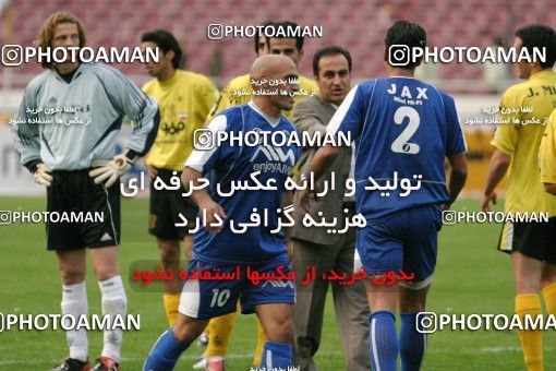 1569502, Tehran, , لیگ برتر فوتبال ایران، Persian Gulf Cup، Week 24، Second Leg، Esteghlal 2 v 1 Sepahan on 2004/04/12 at Azadi Stadium