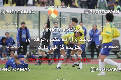 1574494, Tehran, , لیگ برتر فوتبال ایران، Persian Gulf Cup، Week 21، Second Leg، Rah Ahan 1 v 2 Esteghlal on 2006/02/06 at Azadi Stadium