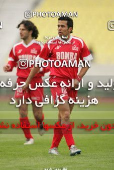 1575165, Tehran, Iran, لیگ برتر فوتبال ایران، Persian Gulf Cup، Week 18، Second Leg، Persepolis 1 v 2 Pas on 2006/01/10 at Azadi Stadium
