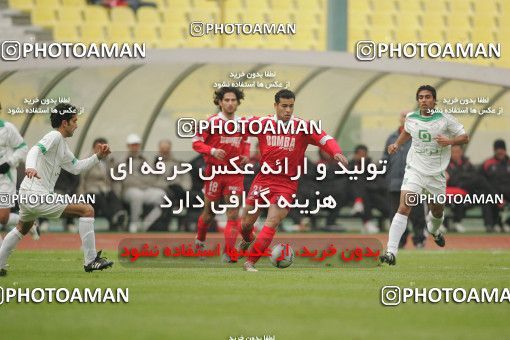 1575294, Tehran, Iran, لیگ برتر فوتبال ایران، Persian Gulf Cup، Week 18، Second Leg، Persepolis 1 v 2 Pas on 2006/01/10 at Azadi Stadium