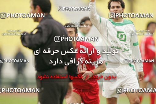 1574857, Tehran, Iran, لیگ برتر فوتبال ایران، Persian Gulf Cup، Week 18، Second Leg، Persepolis 1 v 2 Pas on 2006/01/10 at Azadi Stadium
