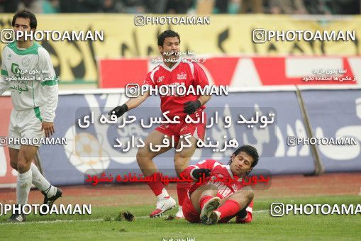 1575291, Tehran, Iran, لیگ برتر فوتبال ایران، Persian Gulf Cup، Week 18، Second Leg، Persepolis 1 v 2 Pas on 2006/01/10 at Azadi Stadium