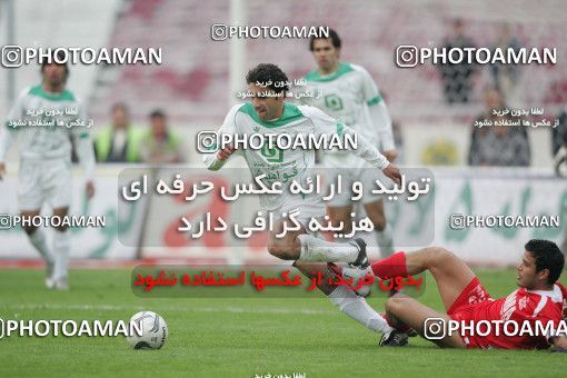 1575104, Tehran, Iran, لیگ برتر فوتبال ایران، Persian Gulf Cup، Week 18، Second Leg، Persepolis 1 v 2 Pas on 2006/01/10 at Azadi Stadium