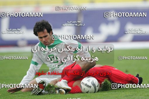 1575339, Tehran, Iran, لیگ برتر فوتبال ایران، Persian Gulf Cup، Week 18، Second Leg، Persepolis 1 v 2 Pas on 2006/01/10 at Azadi Stadium