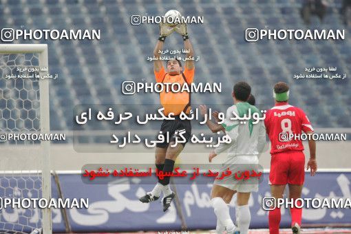 1575254, Tehran, Iran, لیگ برتر فوتبال ایران، Persian Gulf Cup، Week 18، Second Leg، Persepolis 1 v 2 Pas on 2006/01/10 at Azadi Stadium