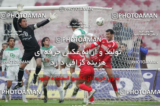 1575220, Tehran, Iran, لیگ برتر فوتبال ایران، Persian Gulf Cup، Week 18، Second Leg، Persepolis 1 v 2 Pas on 2006/01/10 at Azadi Stadium