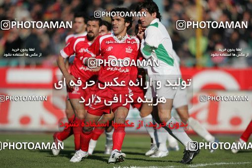1575087, Tehran, , لیگ برتر فوتبال ایران، Persian Gulf Cup، Week 19، Second Leg، Persepolis 2 v 1 Shamoushak Noshahr on 2006/01/20 at Azadi Stadium