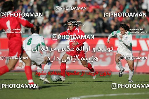 1575098, Tehran, , لیگ برتر فوتبال ایران، Persian Gulf Cup، Week 19، Second Leg، Persepolis 2 v 1 Shamoushak Noshahr on 2006/01/20 at Azadi Stadium