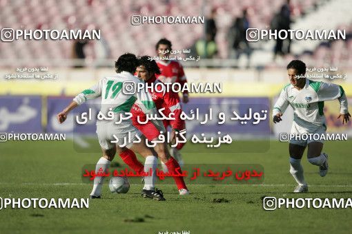 1574959, Tehran, , لیگ برتر فوتبال ایران، Persian Gulf Cup، Week 19، Second Leg، Persepolis 2 v 1 Shamoushak Noshahr on 2006/01/20 at Azadi Stadium