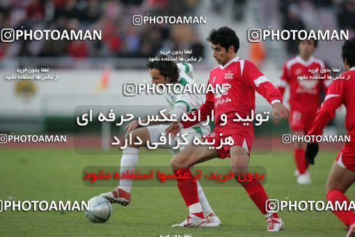 1574941, Tehran, , لیگ برتر فوتبال ایران، Persian Gulf Cup، Week 19، Second Leg، Persepolis 2 v 1 Shamoushak Noshahr on 2006/01/20 at Azadi Stadium