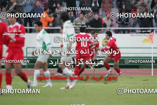 1574996, Tehran, , لیگ برتر فوتبال ایران، Persian Gulf Cup، Week 19، Second Leg، Persepolis 2 v 1 Shamoushak Noshahr on 2006/01/20 at Azadi Stadium