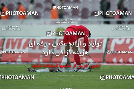 1574909, Tehran, , لیگ برتر فوتبال ایران، Persian Gulf Cup، Week 19، Second Leg، Persepolis 2 v 1 Shamoushak Noshahr on 2006/01/20 at Azadi Stadium