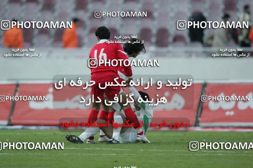 1575093, Tehran, , لیگ برتر فوتبال ایران، Persian Gulf Cup، Week 19، Second Leg، Persepolis 2 v 1 Shamoushak Noshahr on 2006/01/20 at Azadi Stadium