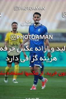1583811, Isfahan, Iran, لیگ برتر فوتبال ایران، Persian Gulf Cup، Week 15، First Leg، Sepahan 2 v 0 Esteghlal on 2021/02/13 at Naghsh-e Jahan Stadium