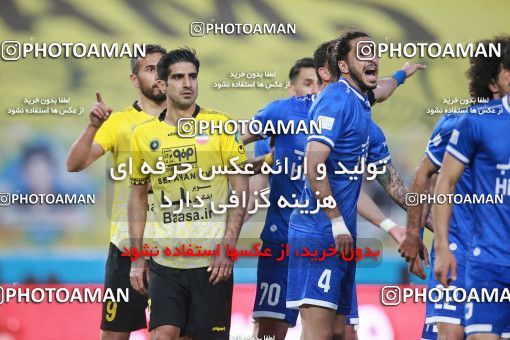 1584774, Isfahan, Iran, لیگ برتر فوتبال ایران، Persian Gulf Cup، Week 15، First Leg، Sepahan 2 v 0 Esteghlal on 2021/02/13 at Naghsh-e Jahan Stadium