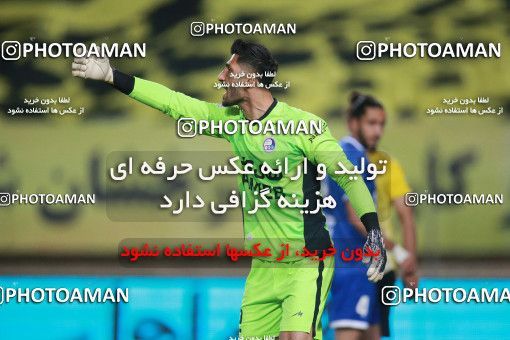 1584793, Isfahan, Iran, لیگ برتر فوتبال ایران، Persian Gulf Cup، Week 15، First Leg، Sepahan 2 v 0 Esteghlal on 2021/02/13 at Naghsh-e Jahan Stadium