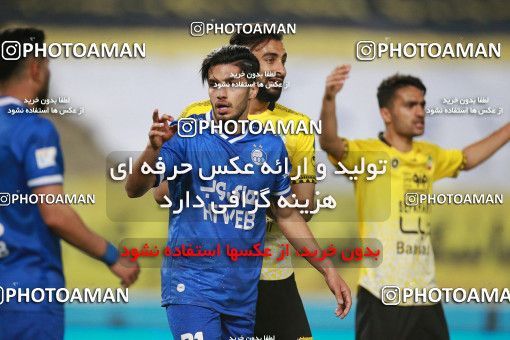 1584846, Isfahan, Iran, لیگ برتر فوتبال ایران، Persian Gulf Cup، Week 15، First Leg، Sepahan 2 v 0 Esteghlal on 2021/02/13 at Naghsh-e Jahan Stadium