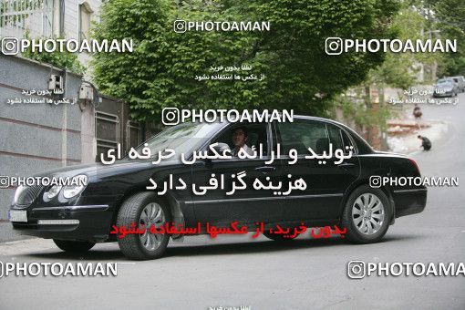 1587437, ایران، تهران، 1388/02/01، عکس های پرتره حسین بادامکی
