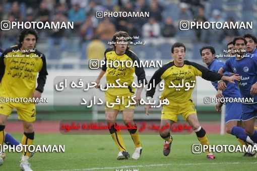 1591078, Tehran, Iran, لیگ برتر فوتبال ایران، Persian Gulf Cup، Week 22، Second Leg، Esteghlal 2 v 1 Sepahan on 2006/02/12 at Azadi Stadium
