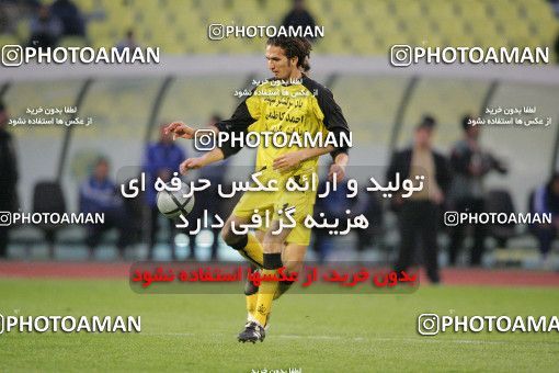1591001, Tehran, Iran, لیگ برتر فوتبال ایران، Persian Gulf Cup، Week 22، Second Leg، Esteghlal 2 v 1 Sepahan on 2006/02/12 at Azadi Stadium