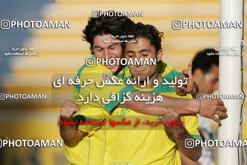 1592369, Tehran, , لیگ برتر فوتبال ایران، Persian Gulf Cup، Week 26، Second Leg، Rah Ahan 2 v 1 Sepahan on 2006/03/18 at Ekbatan Stadium