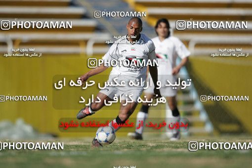 1592295, Tehran, , لیگ برتر فوتبال ایران، Persian Gulf Cup، Week 26، Second Leg، Rah Ahan 2 v 1 Sepahan on 2006/03/18 at Ekbatan Stadium