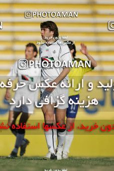 1592297, Tehran, , لیگ برتر فوتبال ایران، Persian Gulf Cup، Week 26، Second Leg، Rah Ahan 2 v 1 Sepahan on 2006/03/18 at Ekbatan Stadium