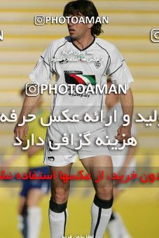 1592278, Tehran, , لیگ برتر فوتبال ایران، Persian Gulf Cup، Week 26، Second Leg، Rah Ahan 2 v 1 Sepahan on 2006/03/18 at Ekbatan Stadium