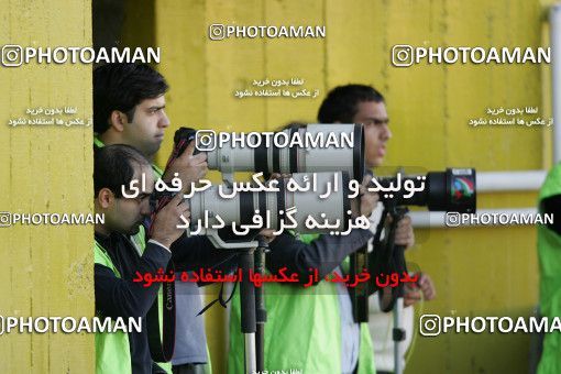 1592323, Tehran, , لیگ برتر فوتبال ایران، Persian Gulf Cup، Week 26، Second Leg، Rah Ahan 2 v 1 Sepahan on 2006/03/18 at Ekbatan Stadium