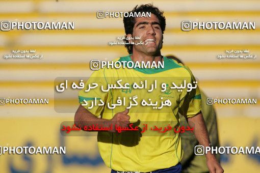 1592317, Tehran, , لیگ برتر فوتبال ایران، Persian Gulf Cup، Week 26، Second Leg، Rah Ahan 2 v 1 Sepahan on 2006/03/18 at Ekbatan Stadium