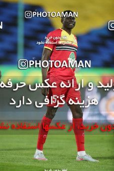 1606521, Tehran, , لیگ برتر فوتبال ایران، Persian Gulf Cup، Week 17، Second Leg، Esteghlal 1 v 0 Foulad Khouzestan on 2021/03/06 at Azadi Stadium