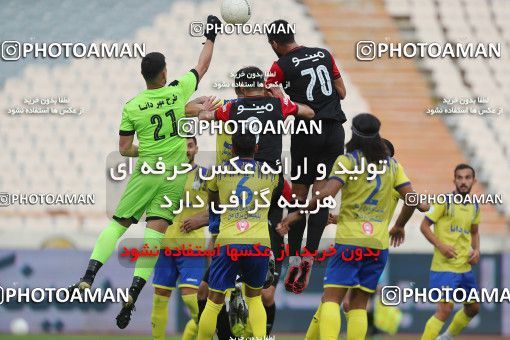 1618059, Tehran, Iran, لیگ برتر فوتبال ایران، Persian Gulf Cup، Week 18، Second Leg، Persepolis 2 v 1 Naft M Soleyman on 2021/03/18 at Azadi Stadium