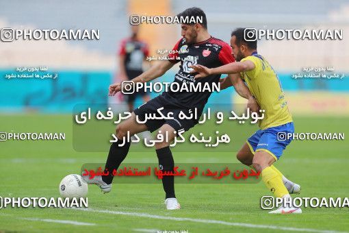 1618037, لیگ برتر فوتبال ایران، Persian Gulf Cup، Week 18، Second Leg، 2021/03/18، Tehran، Azadi Stadium، Persepolis 2 - ۱ Naft M Soleyman
