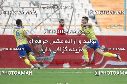1619058, Tehran, Iran, لیگ برتر فوتبال ایران، Persian Gulf Cup، Week 18، Second Leg، Persepolis 2 v 1 Naft M Soleyman on 2021/03/18 at Azadi Stadium